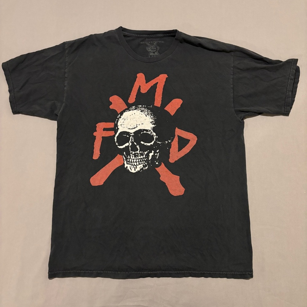 Mega Destroyer Large Black MFD Skull Y2K‎ Grunge Rock Band Music Short Sleeves